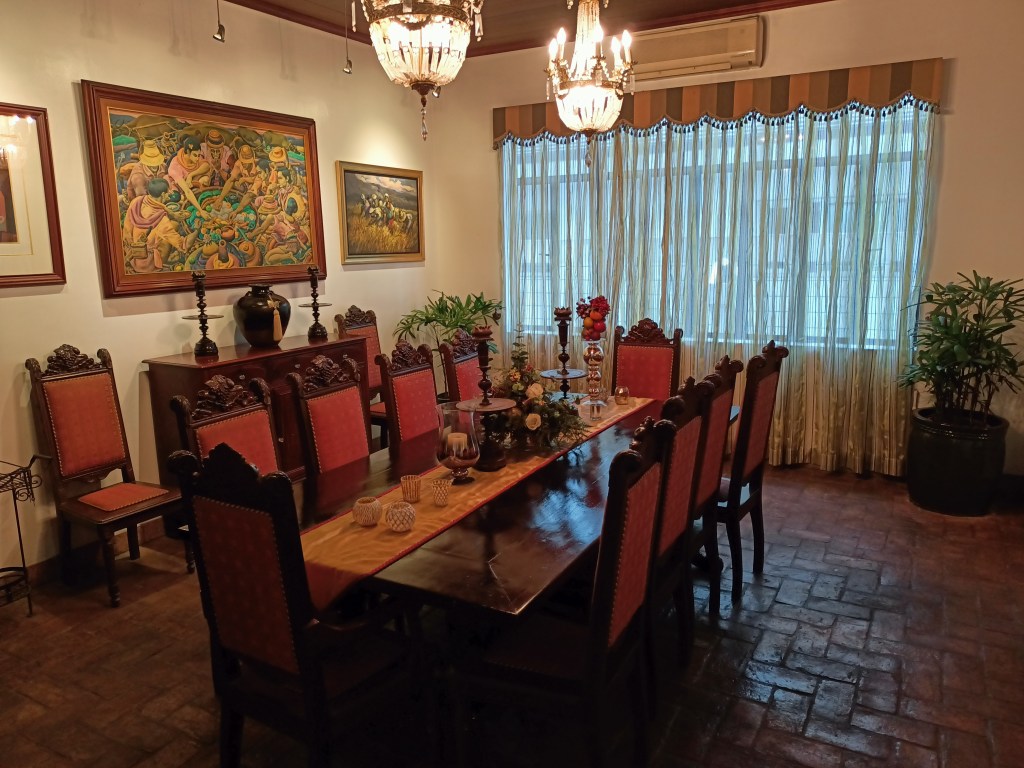 dining table