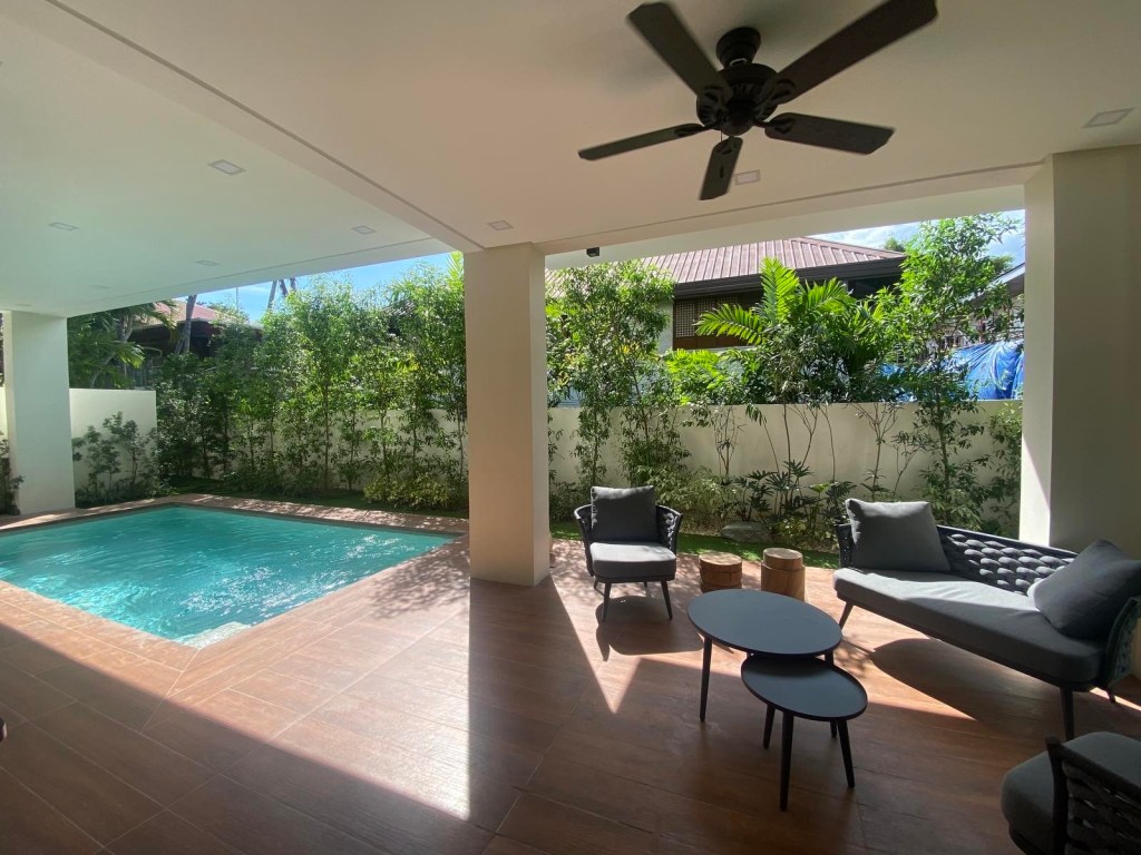 pool deck