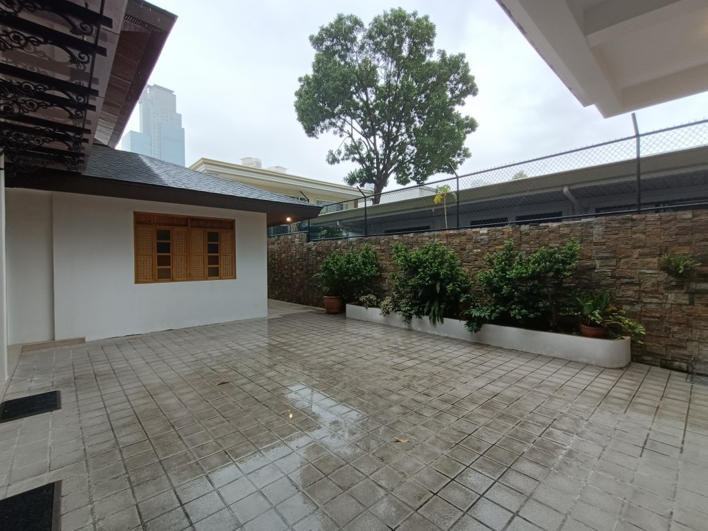 garage
