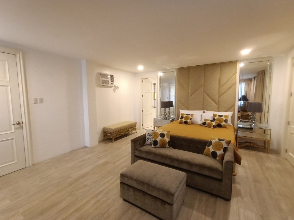 masters bedroom