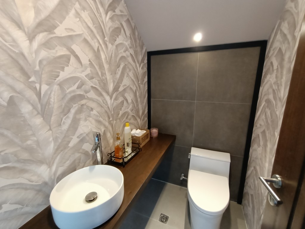 powder room