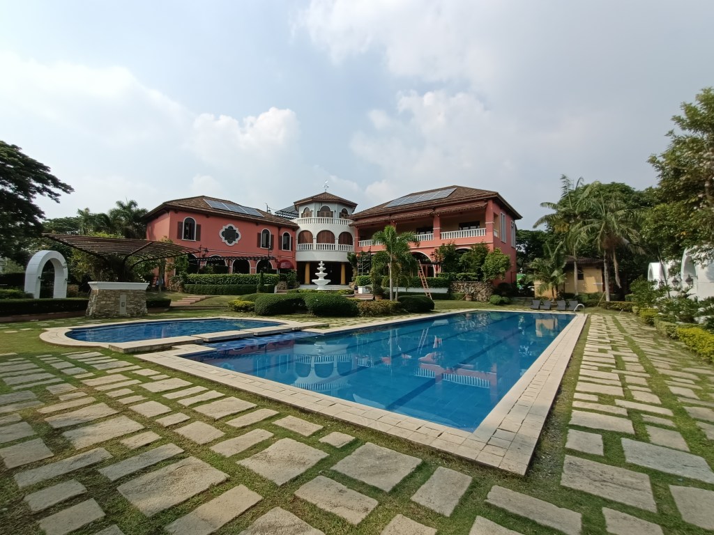clubhouse