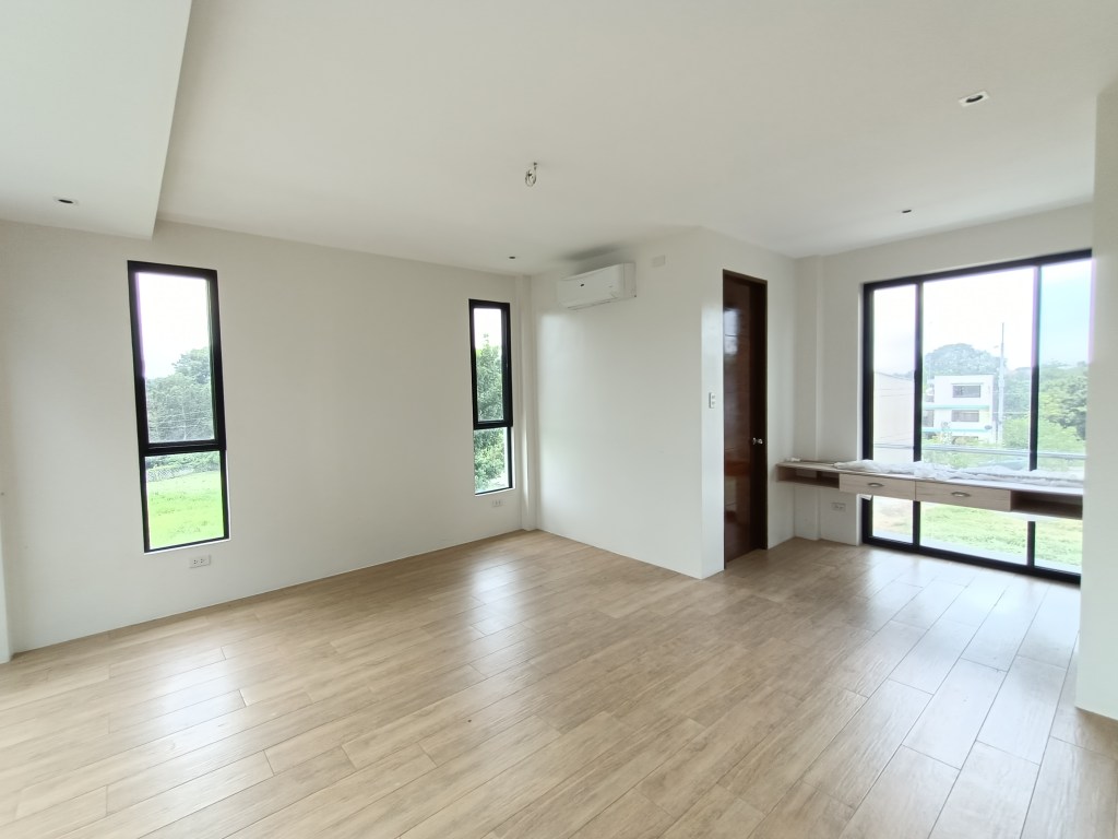 masters bedroom
