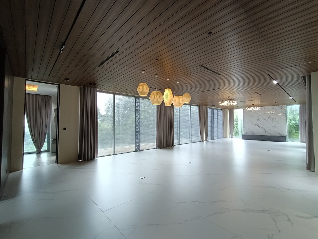 grand living room
