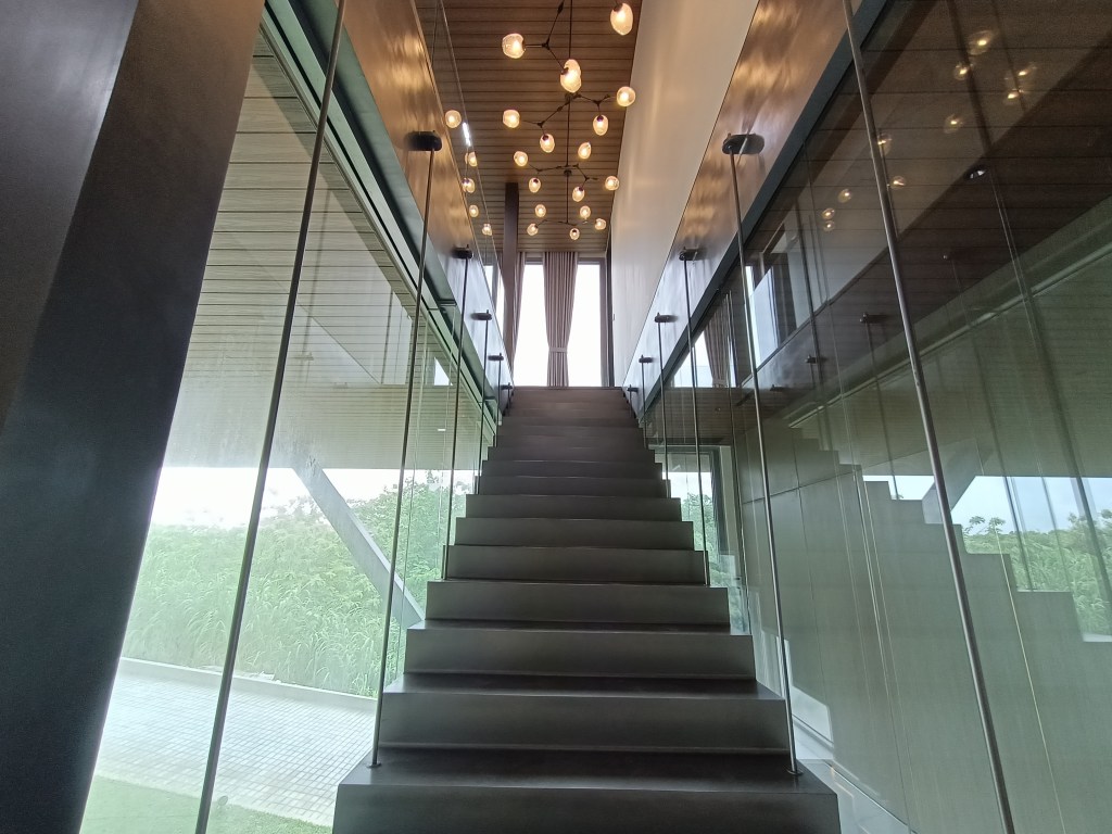 floating staircase