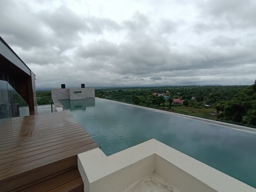 infinity pool